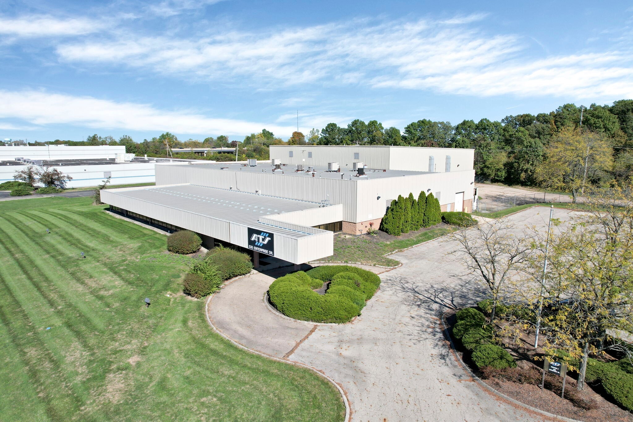 535 Enterprise Dr, Lewis Center, OH for Sale