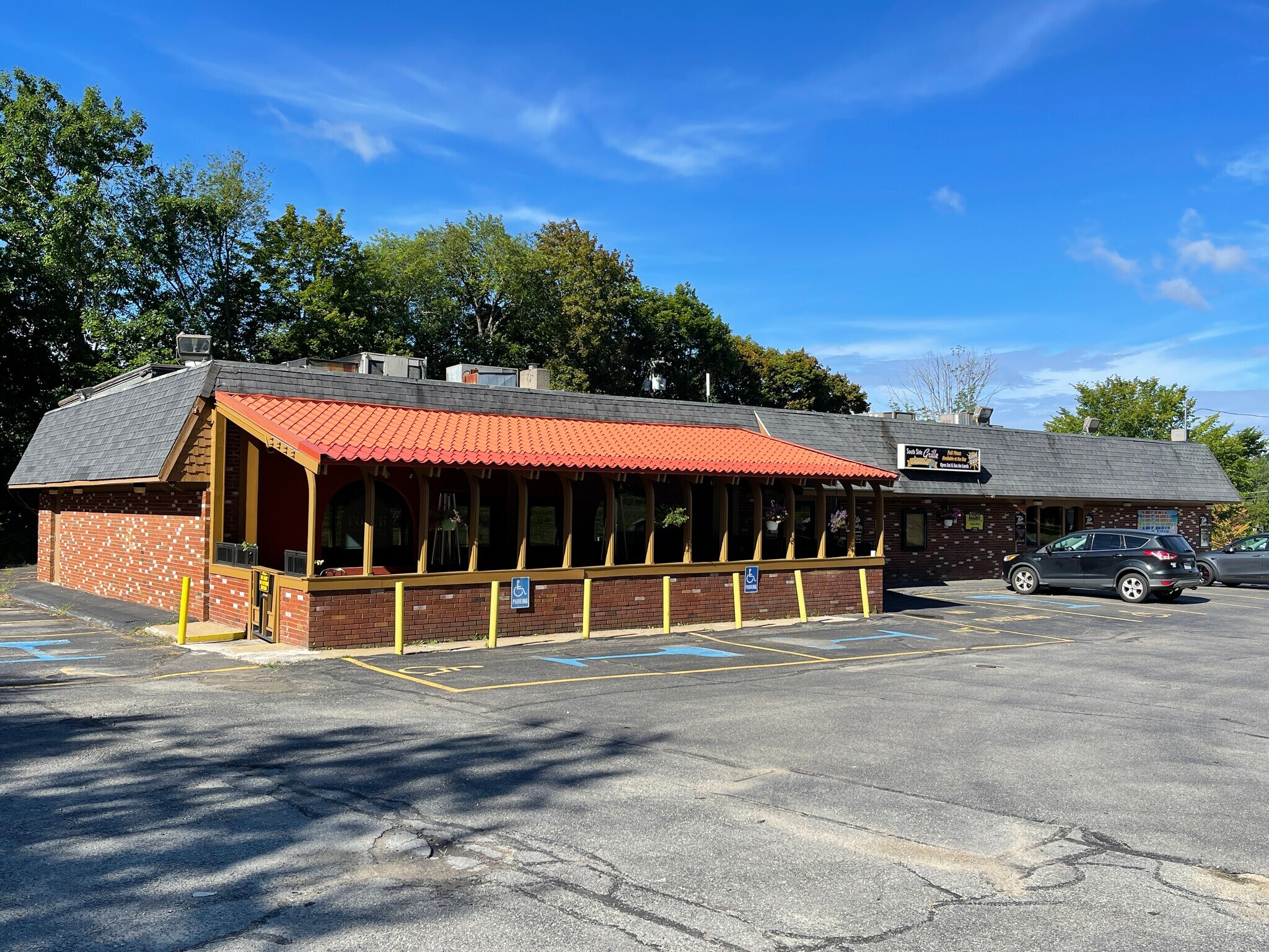242 W Broadway Gardner, MA 01440 Retail Property for Lease on