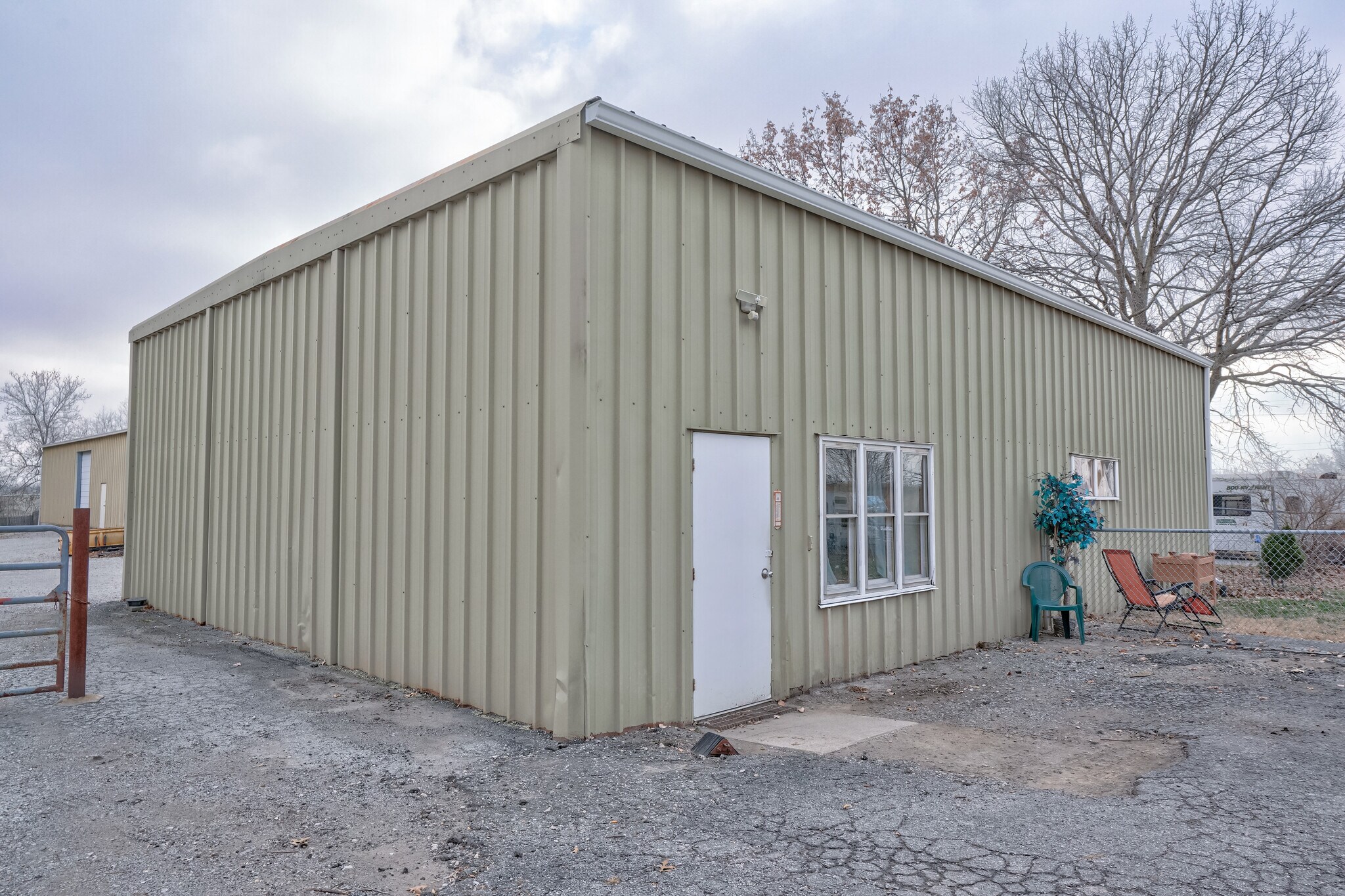 1601 SW Jefferson St Lees Summit, MO 64081 Industrial Property for Sale on