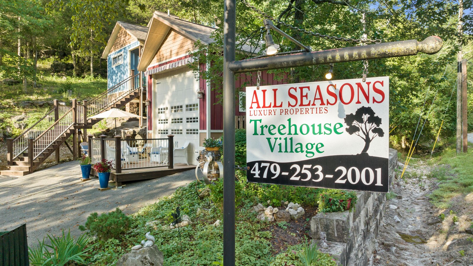 275 N Main St, Eureka Springs, AR for Sale