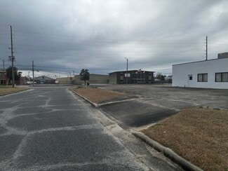 Washington, NC Storefront Retail/Office - 852 W 5th St Washington, NC Storefront Retail/Office - 852 W 5th St