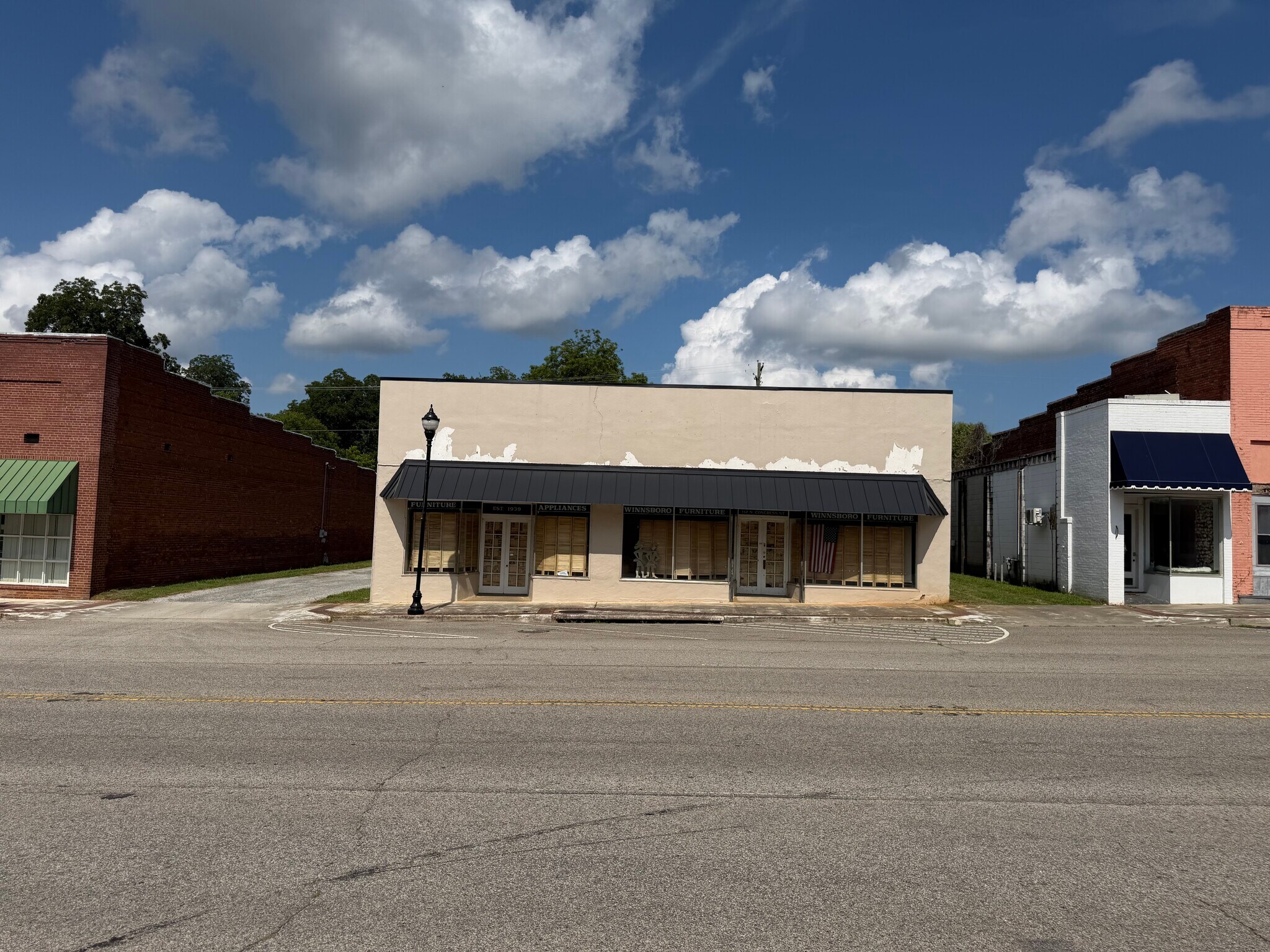 112 N Congress St, Winnsboro, SC for Sale