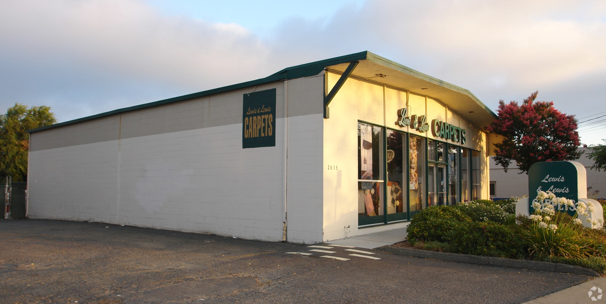 2615 N Main St, Walnut Creek, CA for Sale