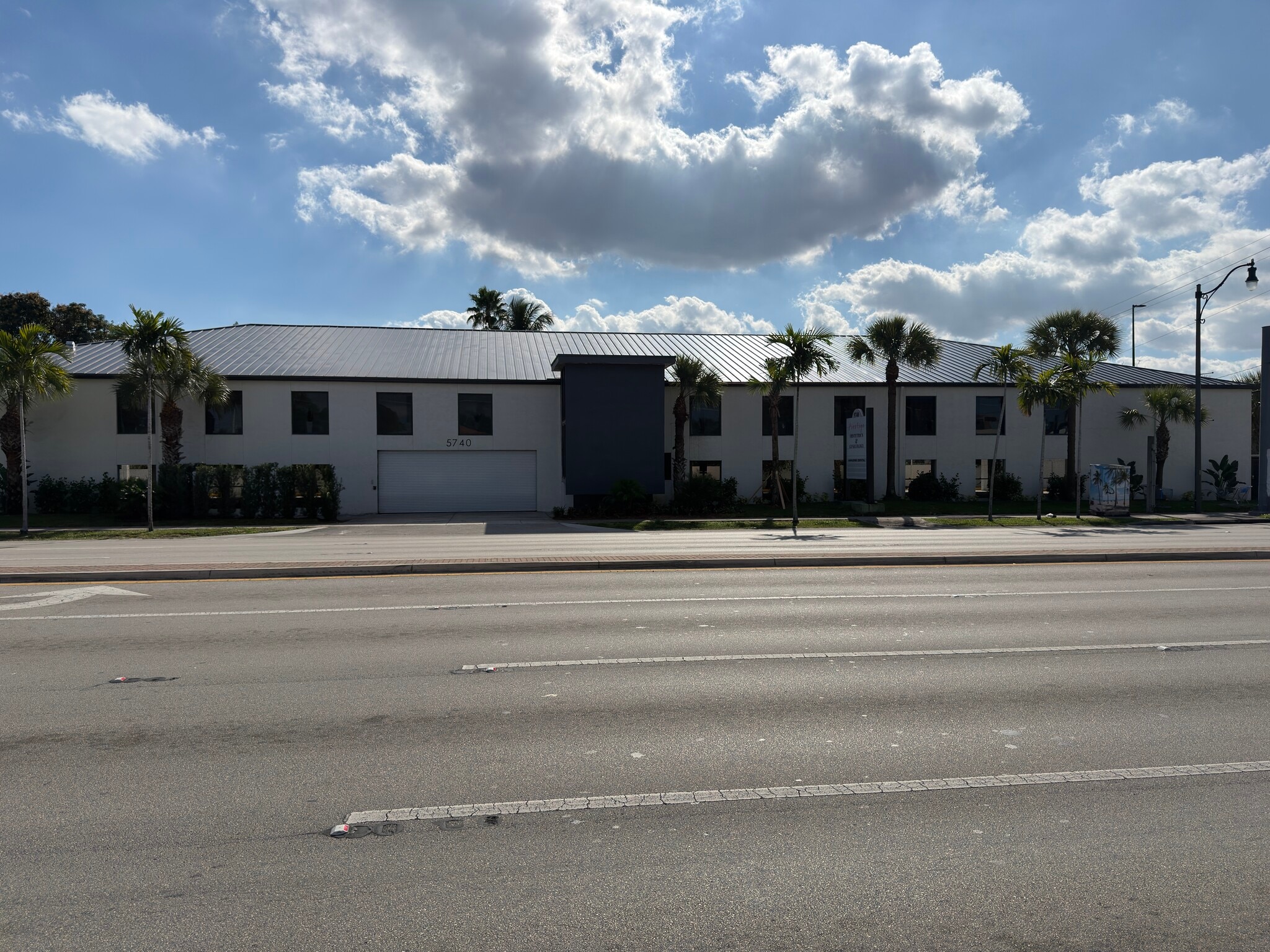 5740 Hollywood Blvd, Hollywood, FL for Rent