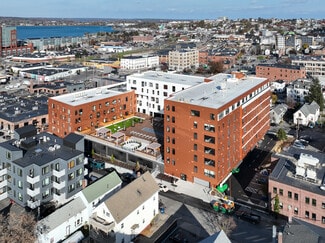 Portland, ME Retail - 52 Hanover St
