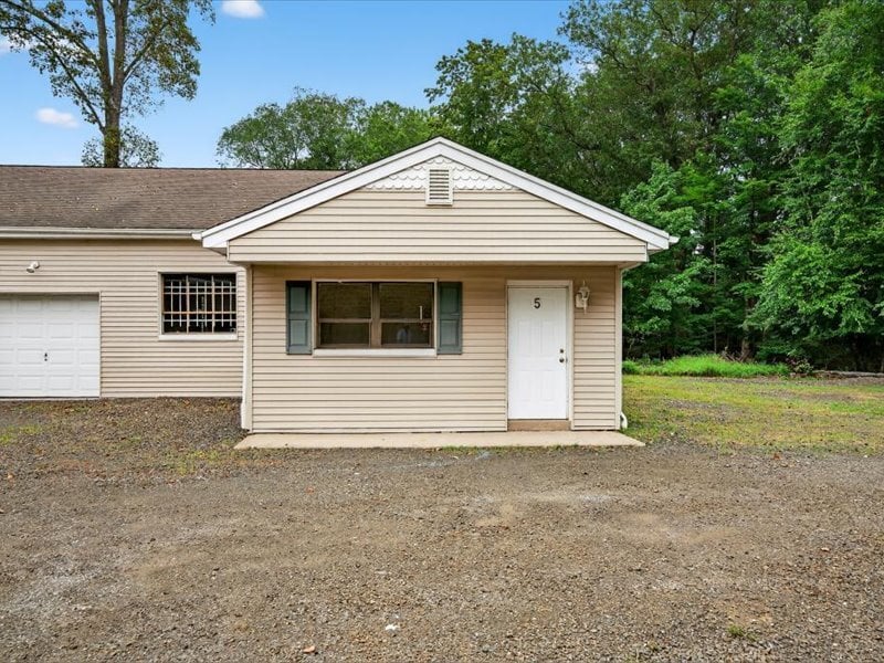 541 Commerce St, Franklin Lakes, NJ for Rent