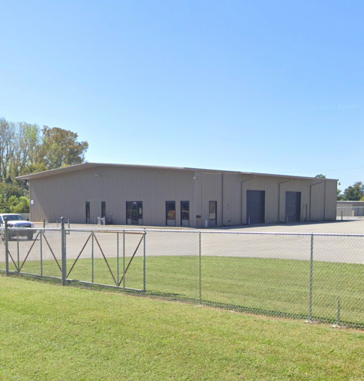 3340 Pembroke Rd Clarksville, TN 37042 Industrial Property for Lease on