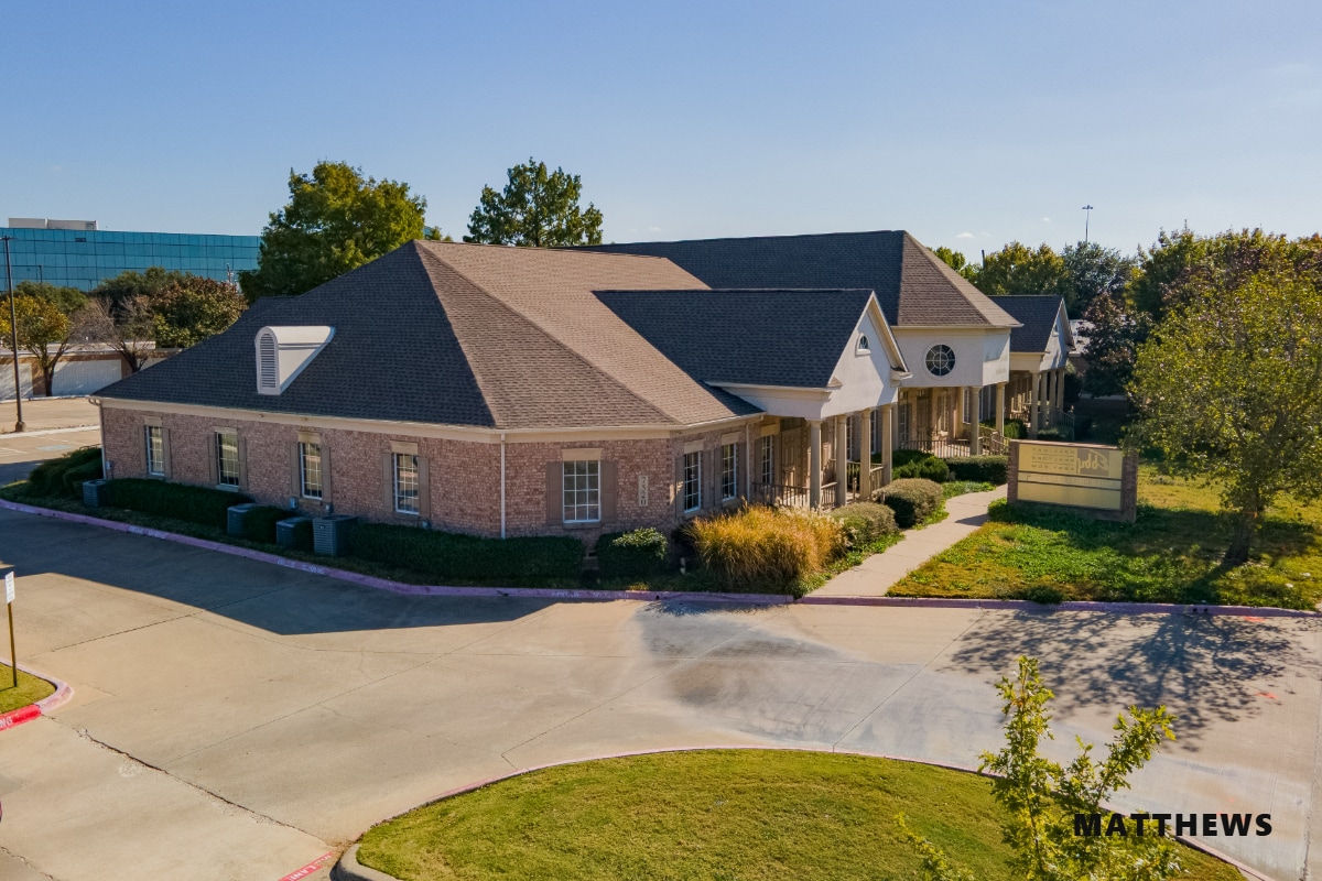 7520 N MacArthur Blvd, Irving, TX for Sale