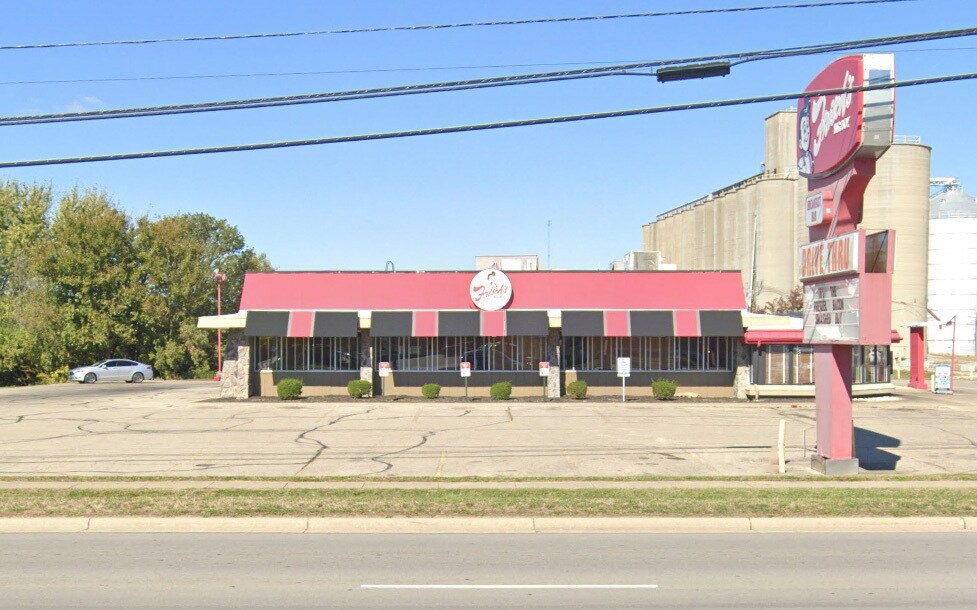 1341 Rombach Ave, Wilmington, OH for Sale