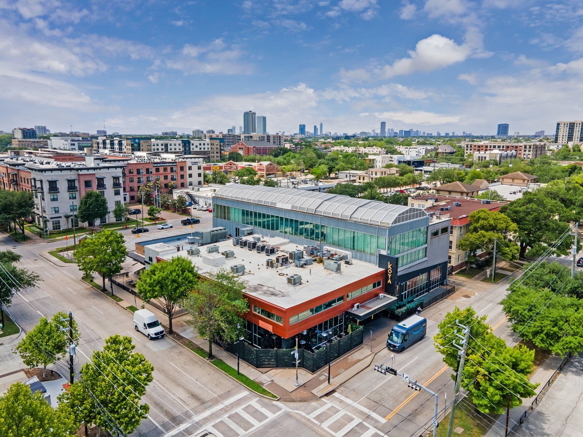 2600 Travis St, Houston, TX for Rent