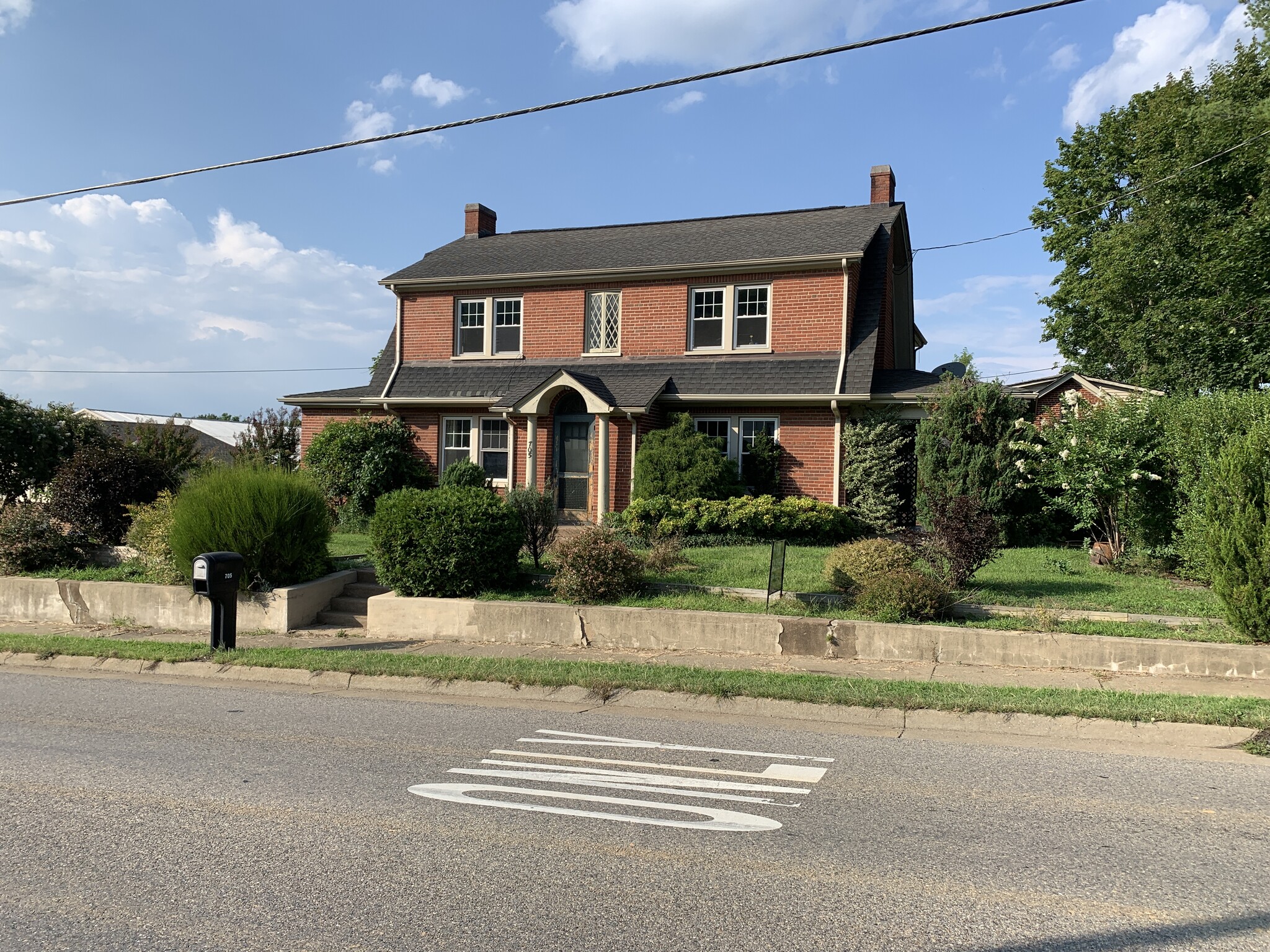 705 Richmond Ave, Staunton, VA for Sale