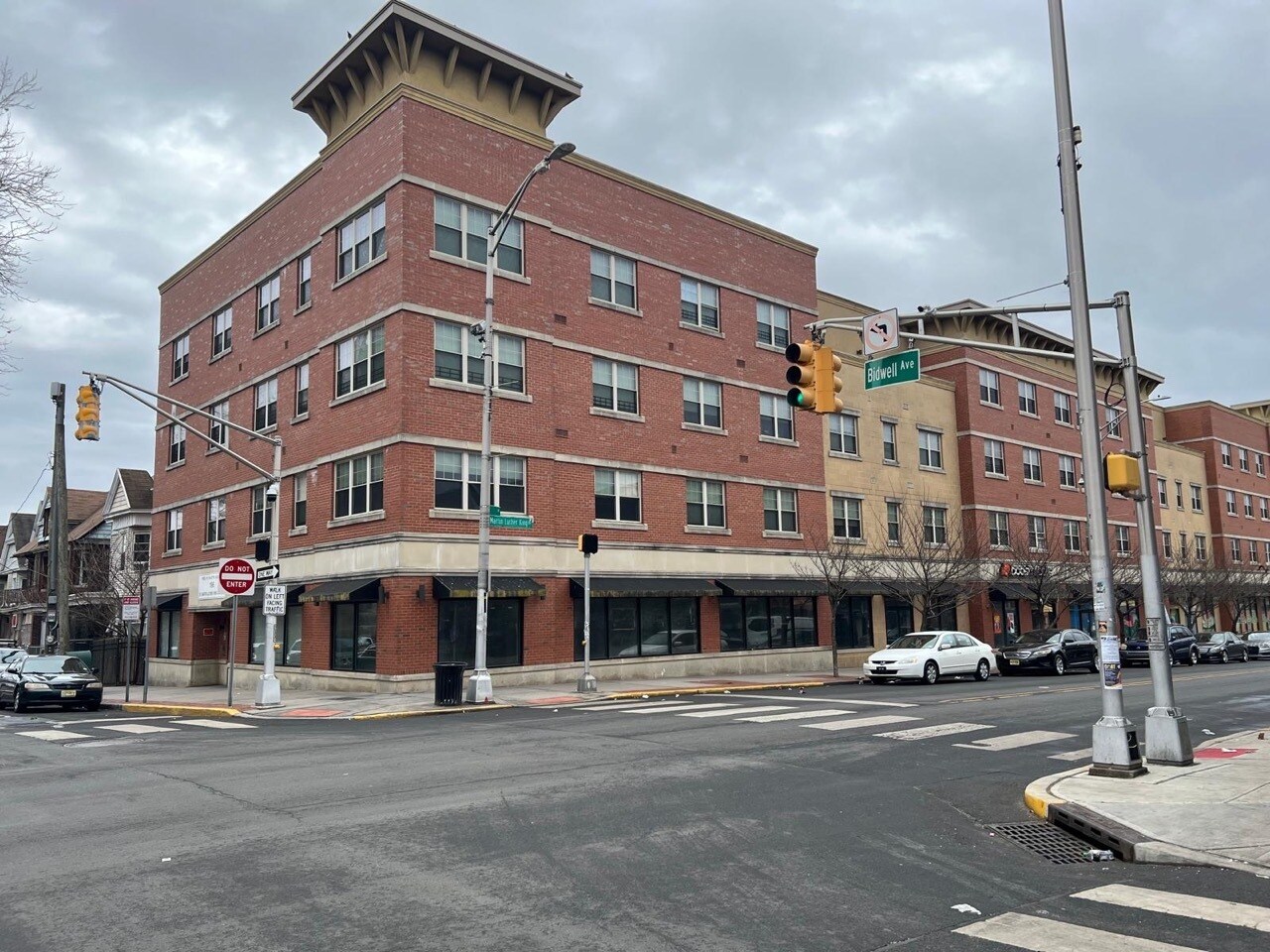 196 Martin Luther King Jr Dr, Jersey City, NJ for Sale