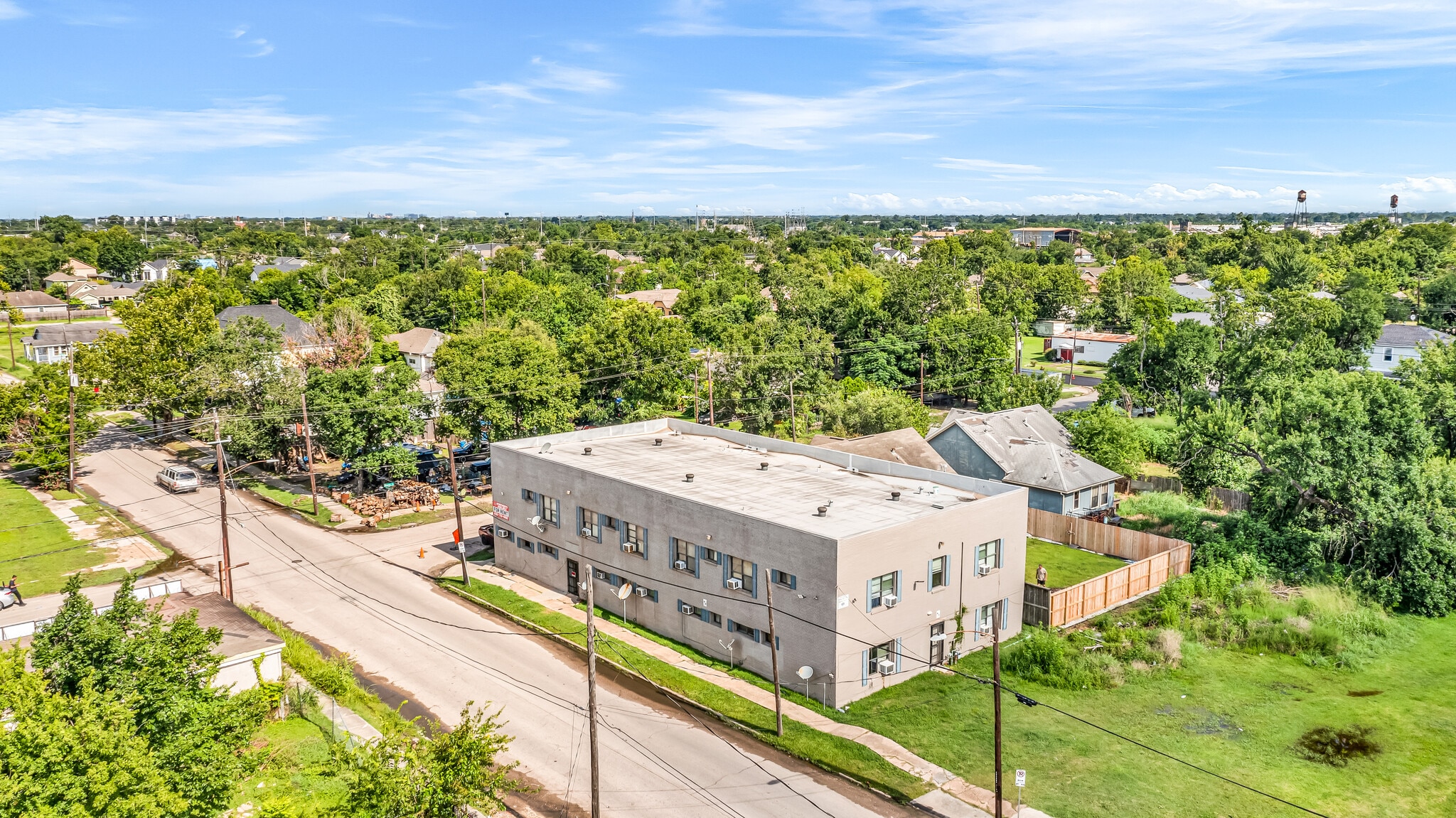 2705 Lorraine St, Houston, TX for Sale