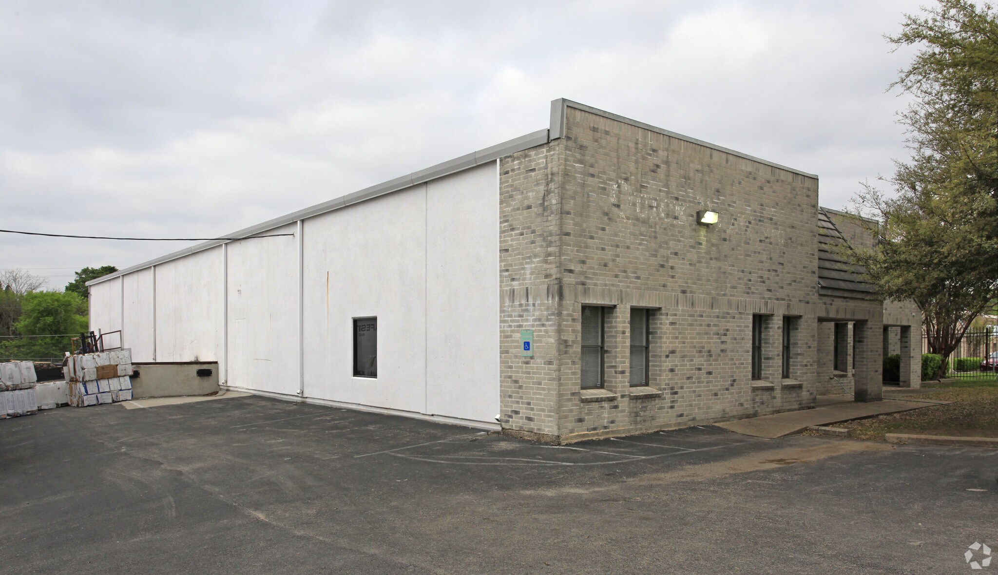4803 Commercial Park Dr, Austin, TX for Rent