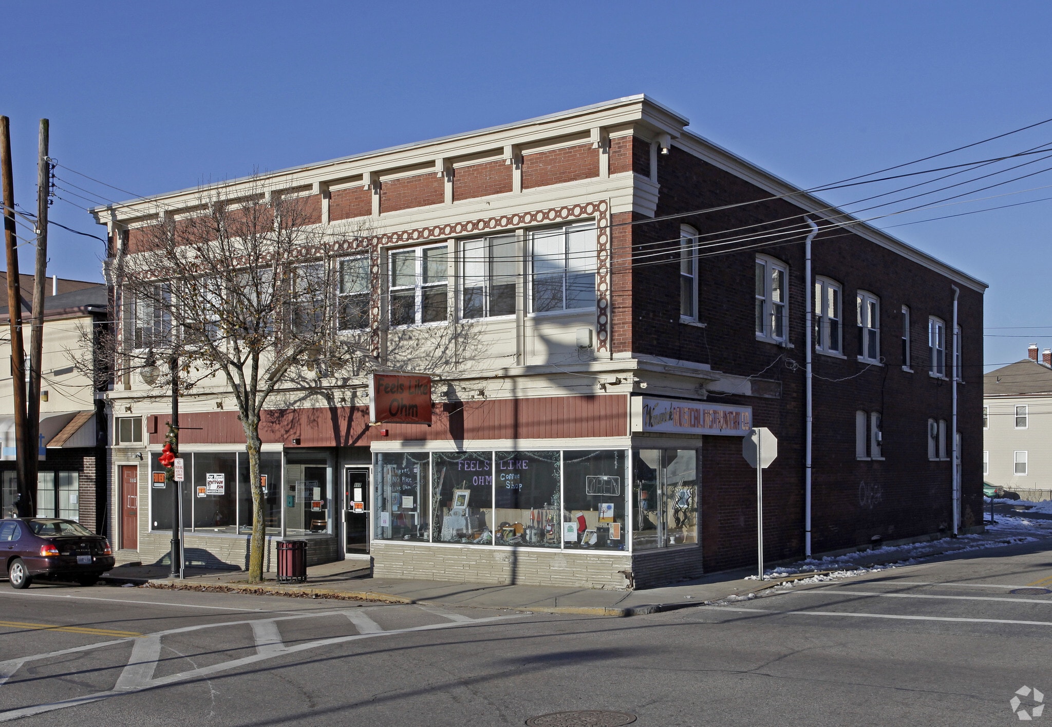 115-117 Washington St, West Warwick, RI for Rent