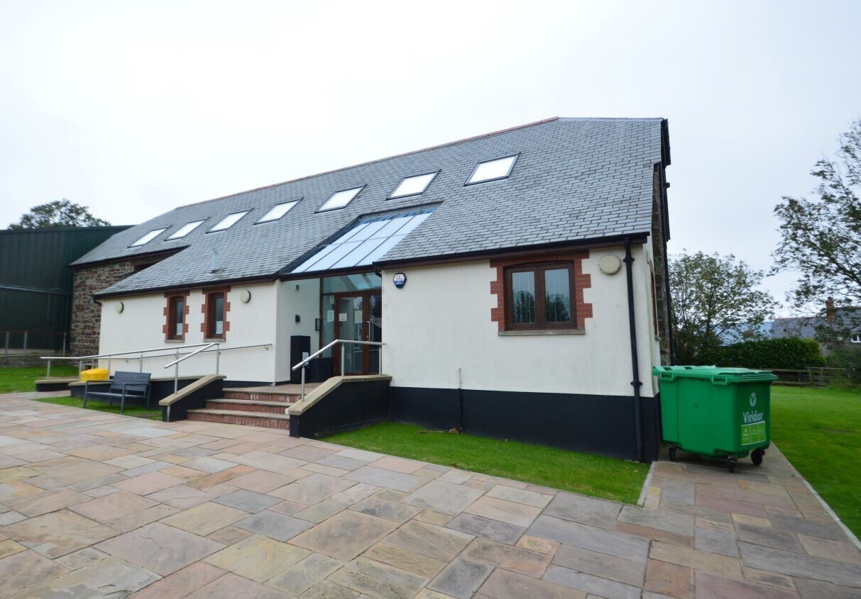 Hill, Filleigh, DEV for Rent