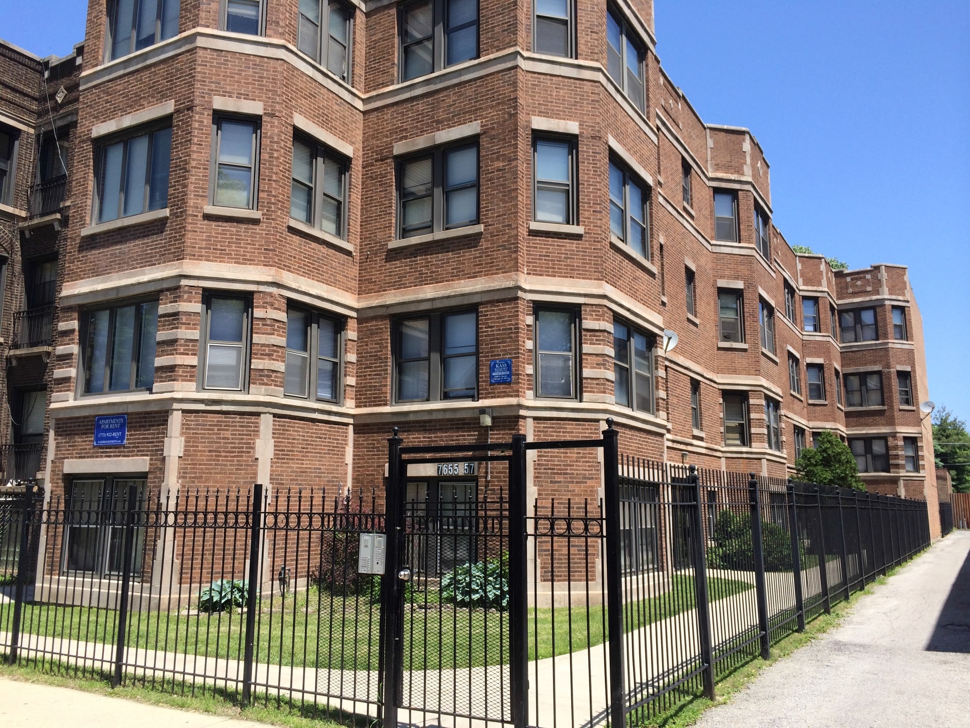 7655-7657 S Coles Ave, Chicago, IL for Sale
