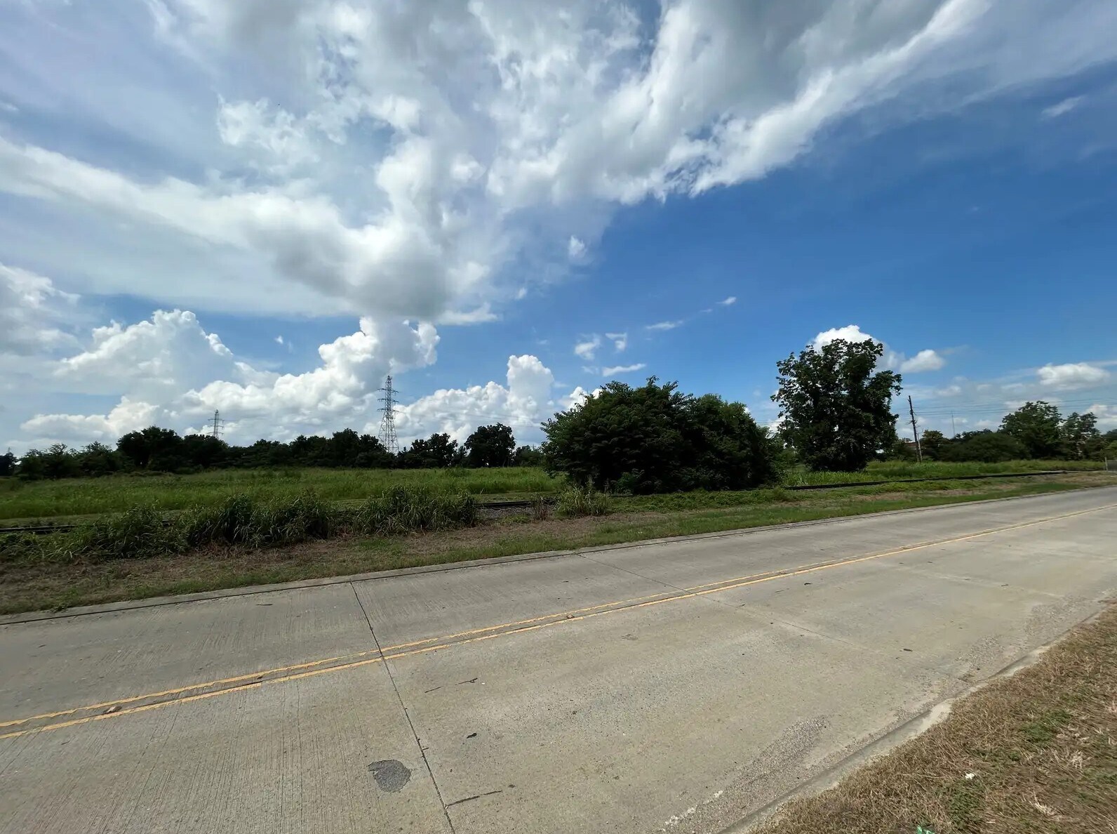 1900 Westport dr, Port Allen, LA for Rent