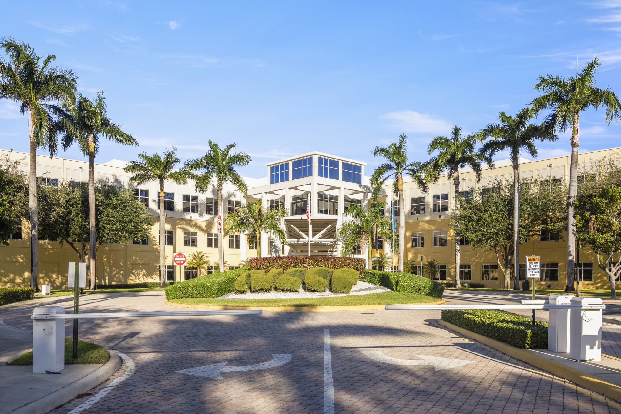 901 Peninsula Corporate Cir, Boca Raton, FL for Rent