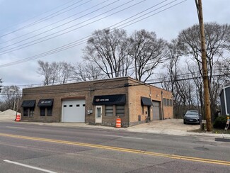 Elgin, IL Industrial - 565 N State St