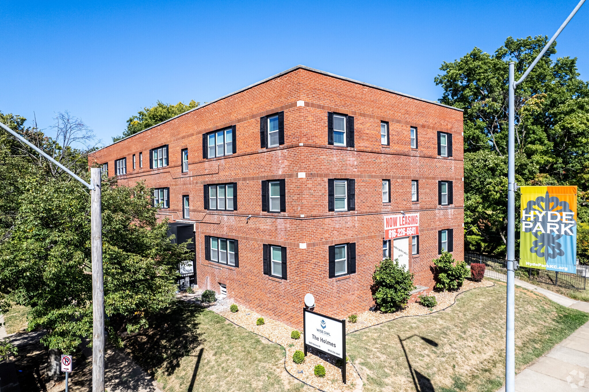 3457 Holmes St, Kansas City, MO for Sale