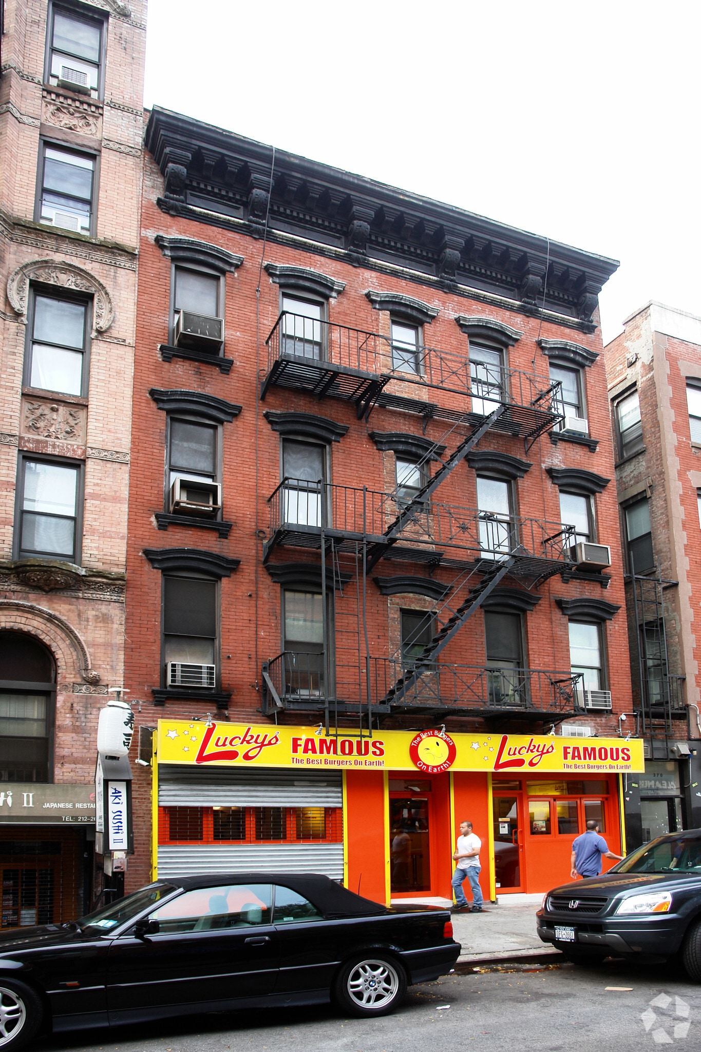 370 W 52nd St, New York, NY for Rent