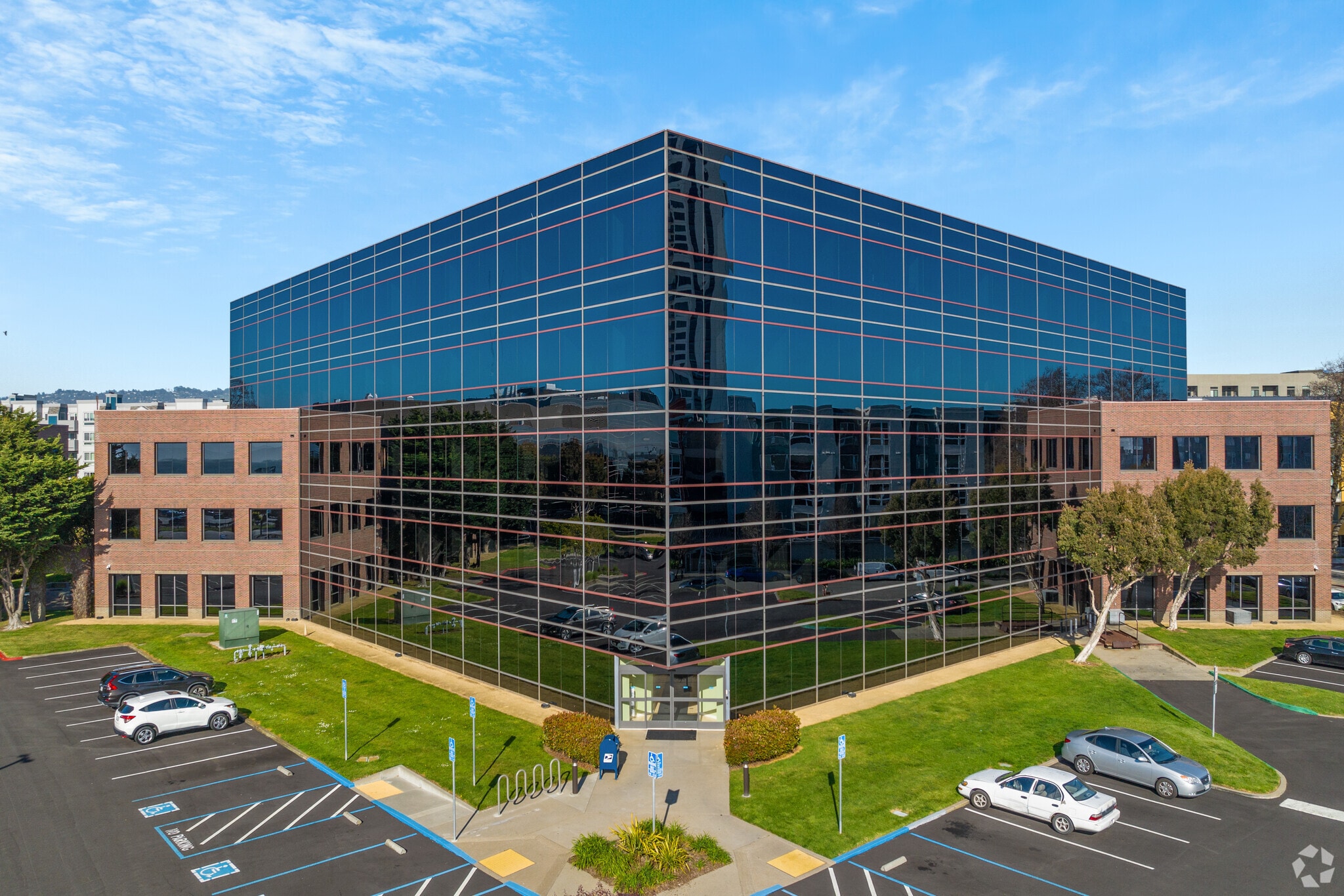 6425 Christie Ave, Emeryville, CA for Rent
