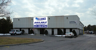 Central Islip, NY Industrial - 43 Windsor Pl