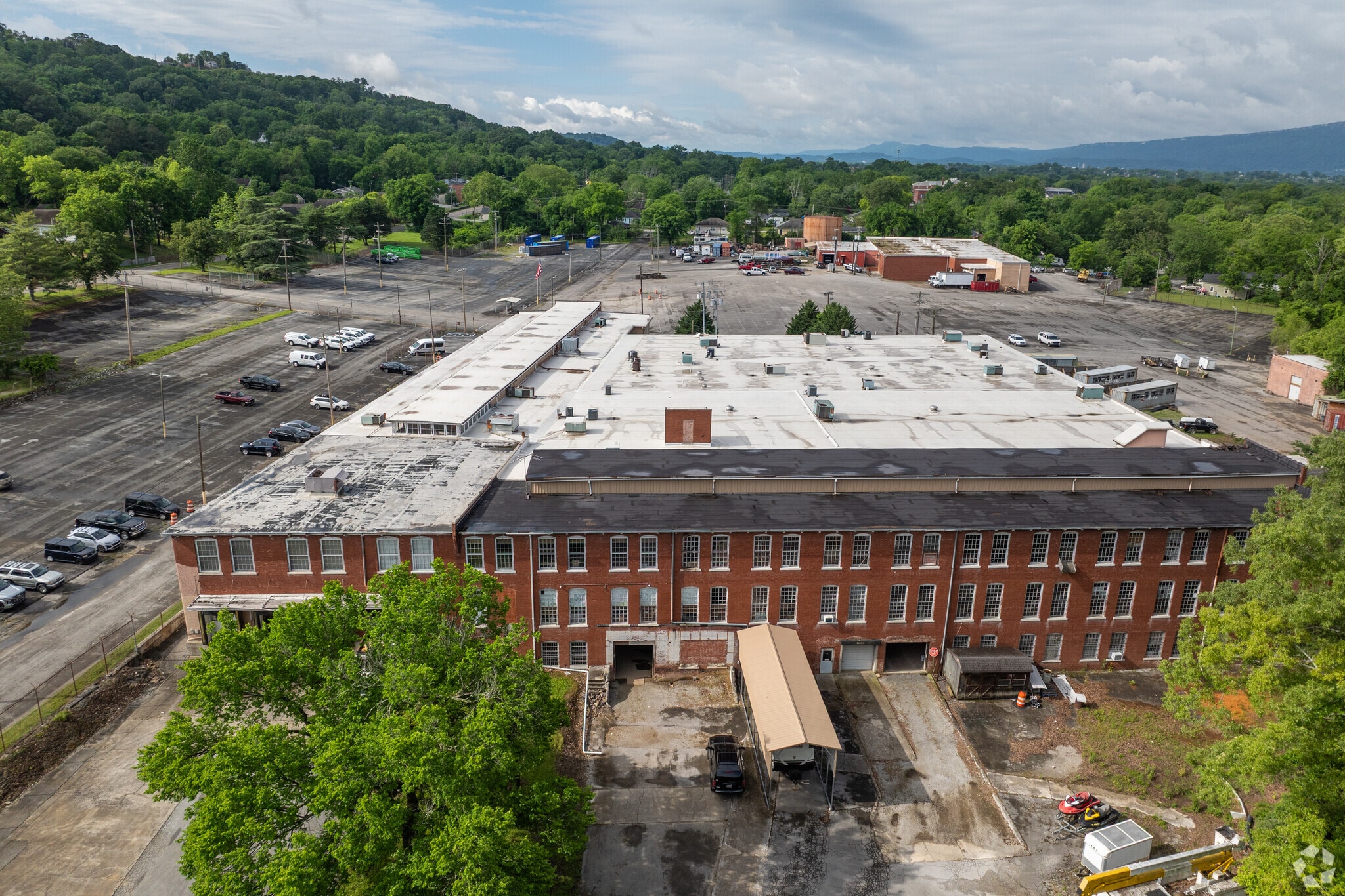 2001 N Chamberlain Ave, Chattanooga, TN for Sale