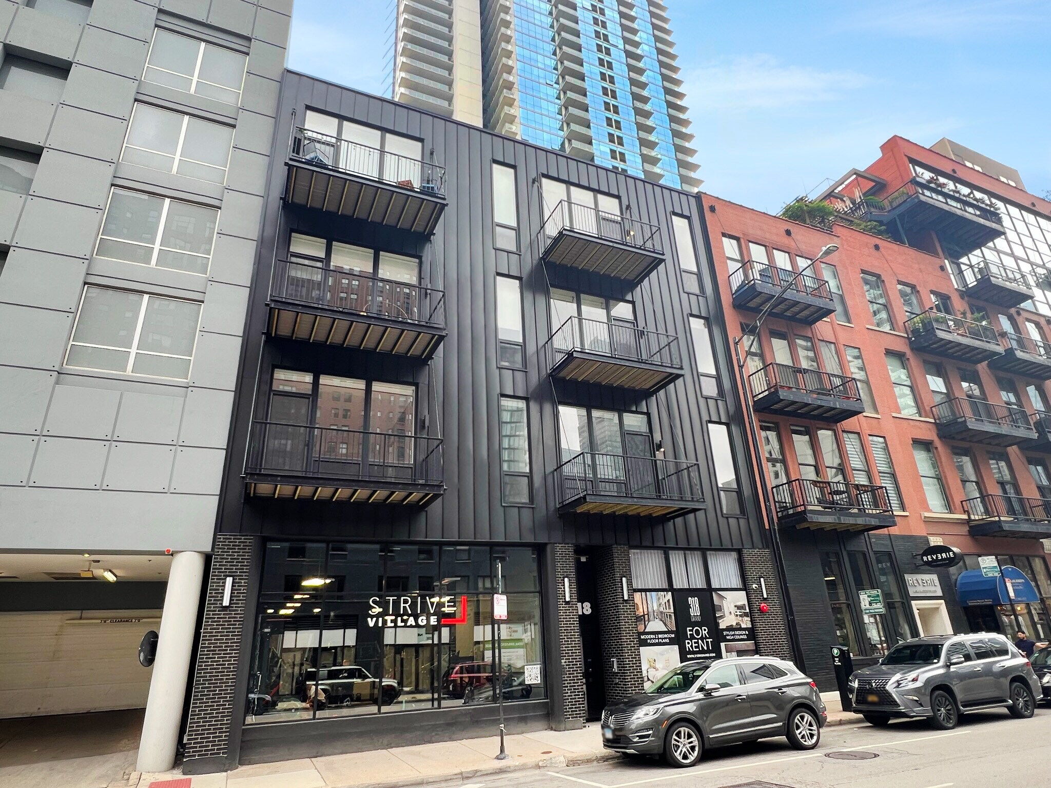 318 W Grand Ave Chicago, IL 60654 MultiFamily Property for Sale on