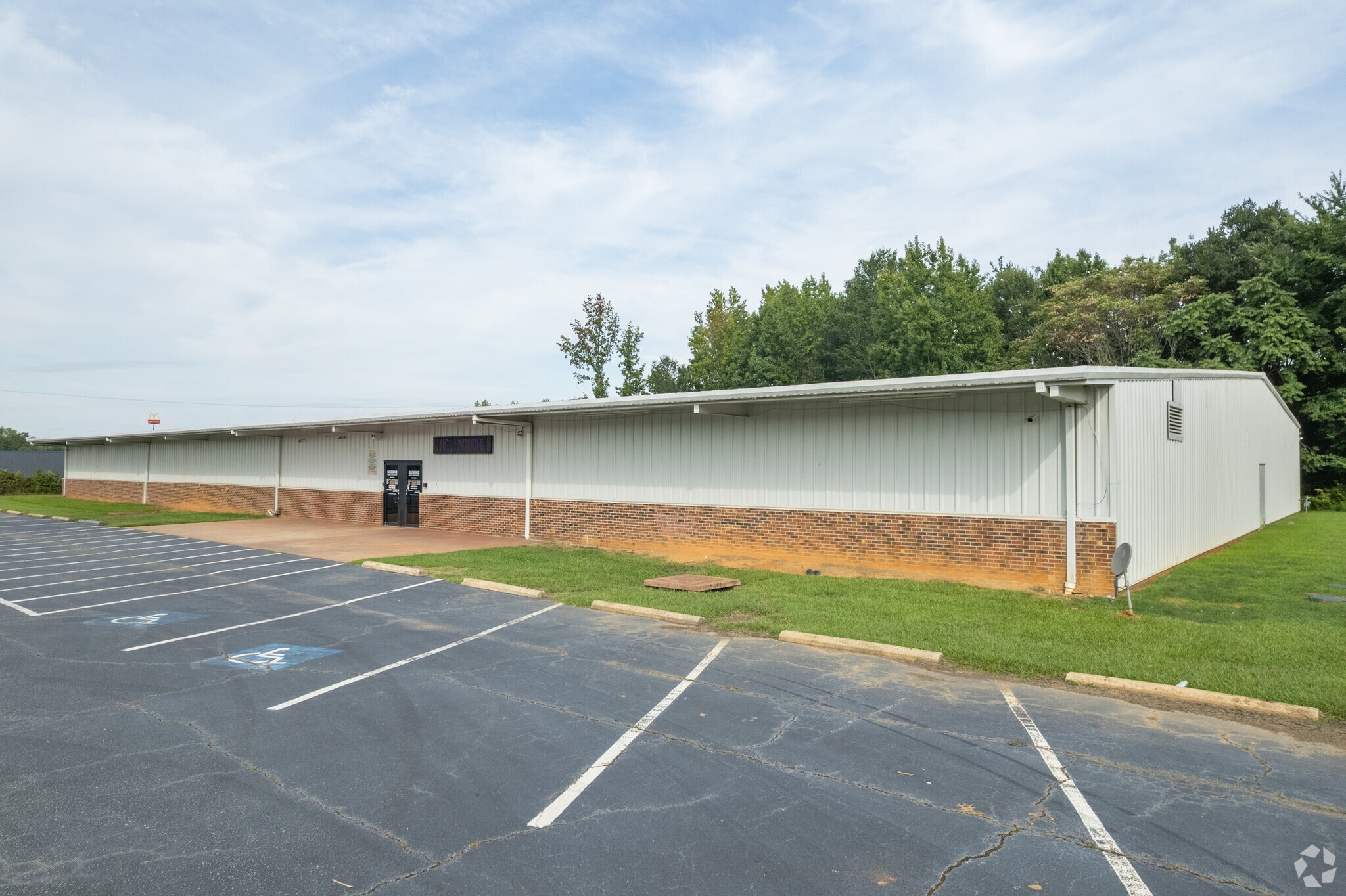 415 Sha Ln, Spartanburg, SC for Sale