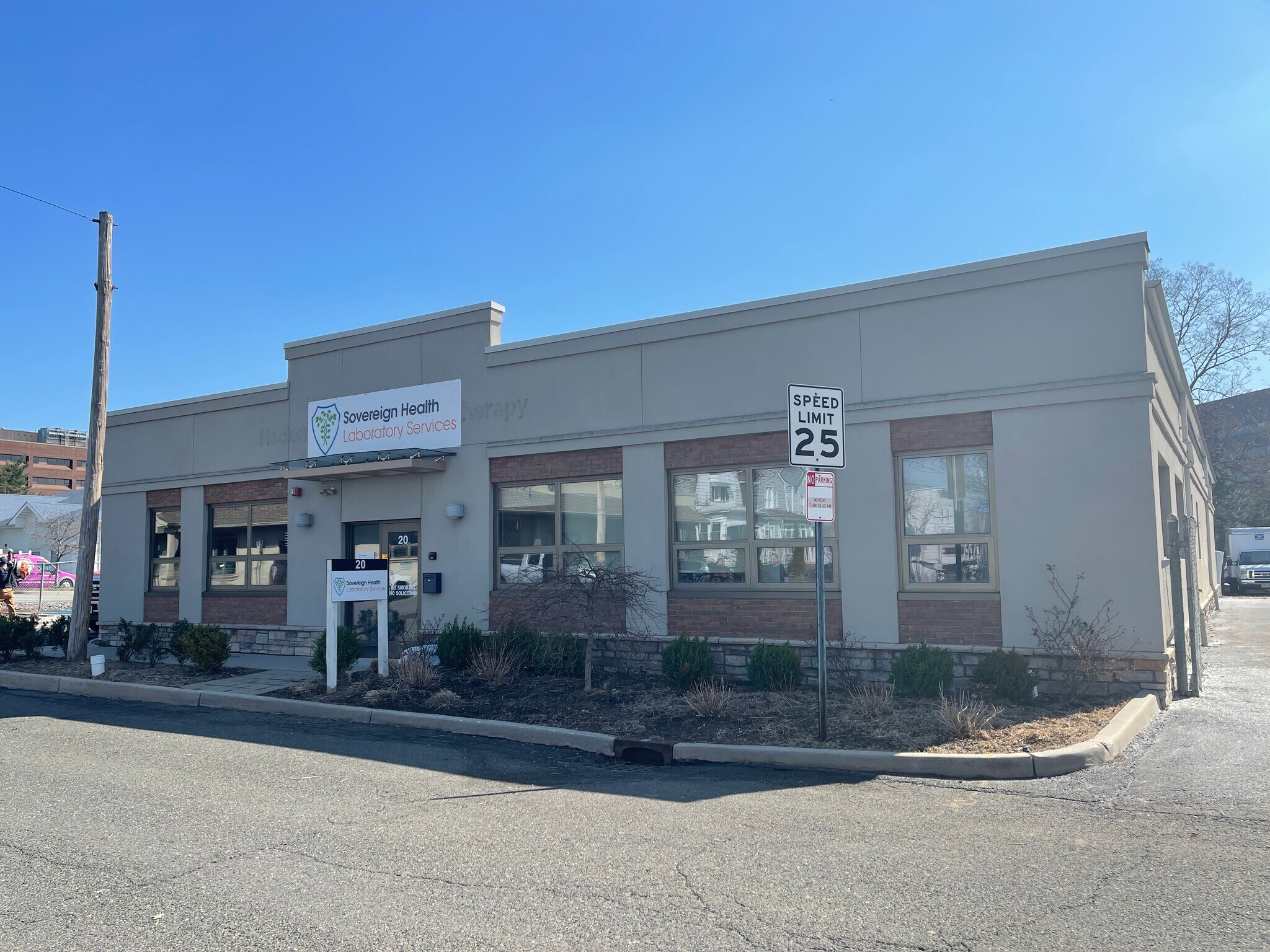 20 Woodridge Ave Hackensack, NJ 07601 Office Property for Lease on