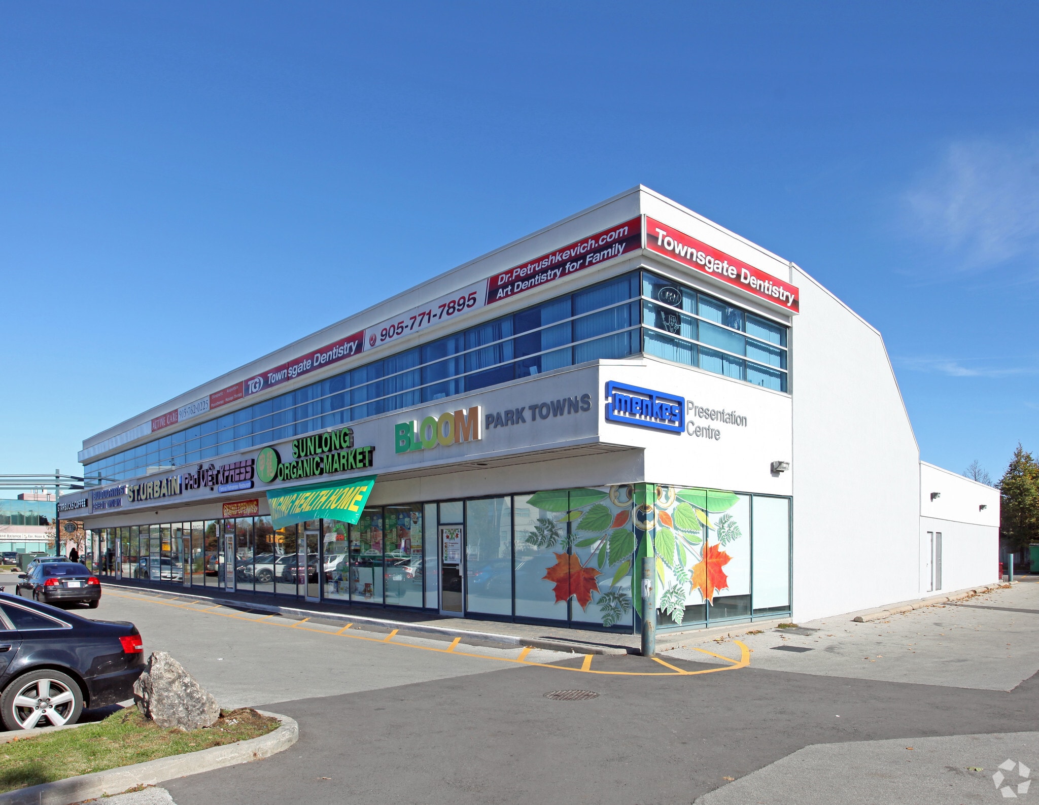 7077 Bathurst St, Vaughan, ON for Rent