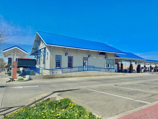 Hanford, CA undefined - 504 W 7th St