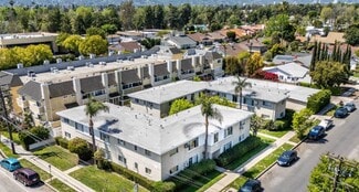 Valley Village, CA Apartments - 5451 Whitsett Ave