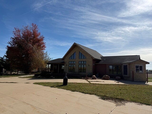 11379 US Highway 20 E, Stockton, IL for Sale