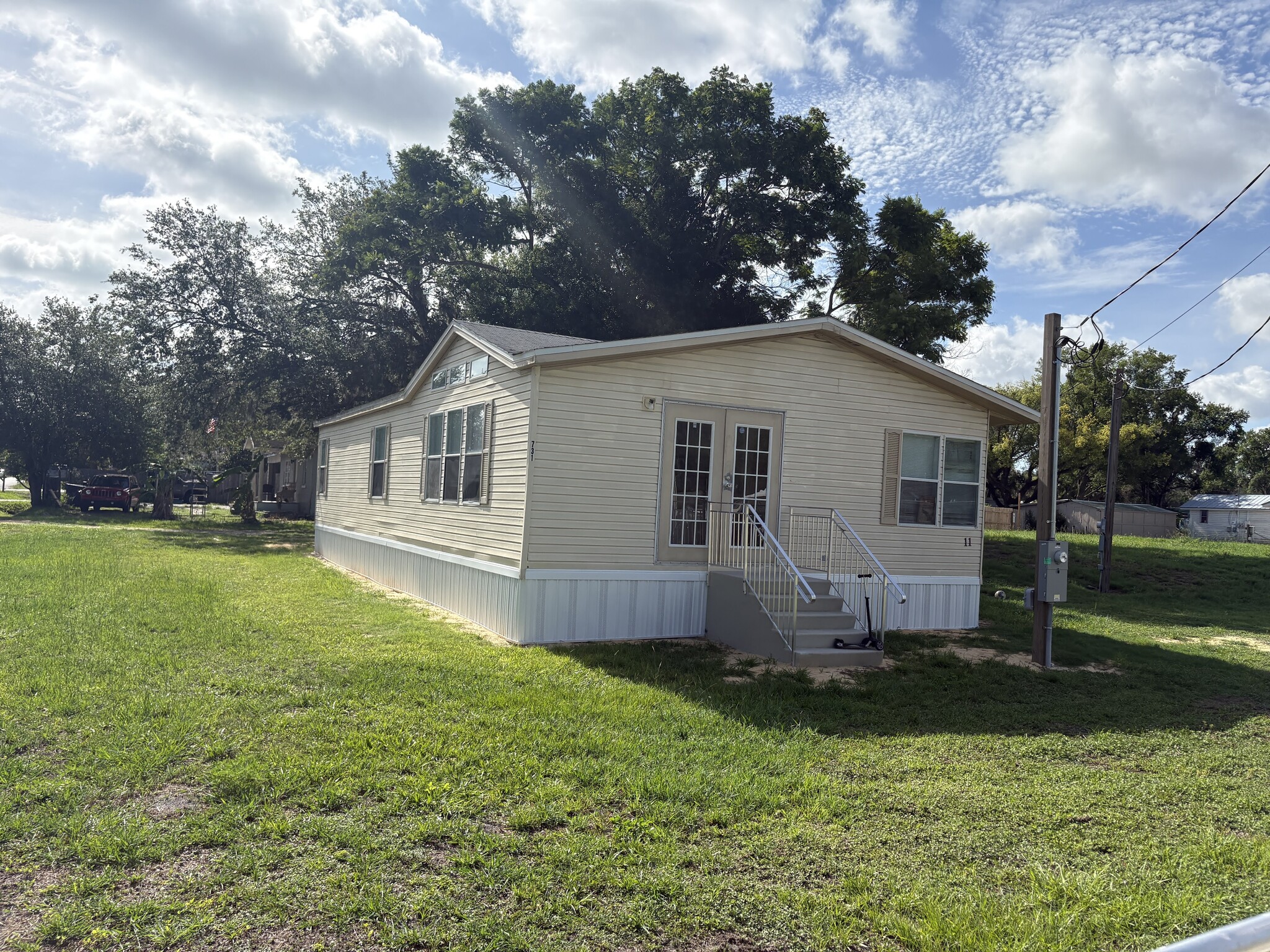 725 N Chestnut Rd, Lakeland, FL for Sale