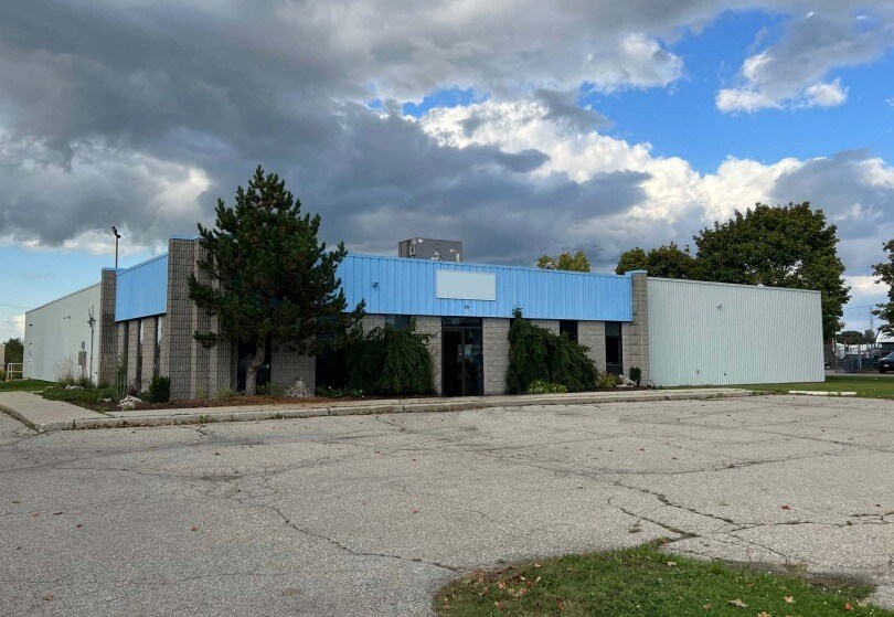 59 Montclair Dr, Woodstock, ON for Sale