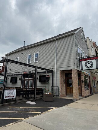 Chicago, IL Retail - 2826 N LINCOLN Ave