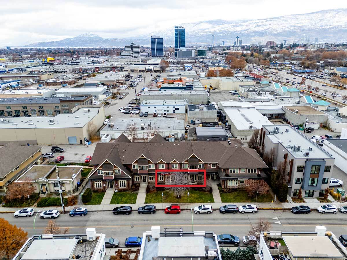 1856 Ambrosi Rd, Kelowna, BC for Rent