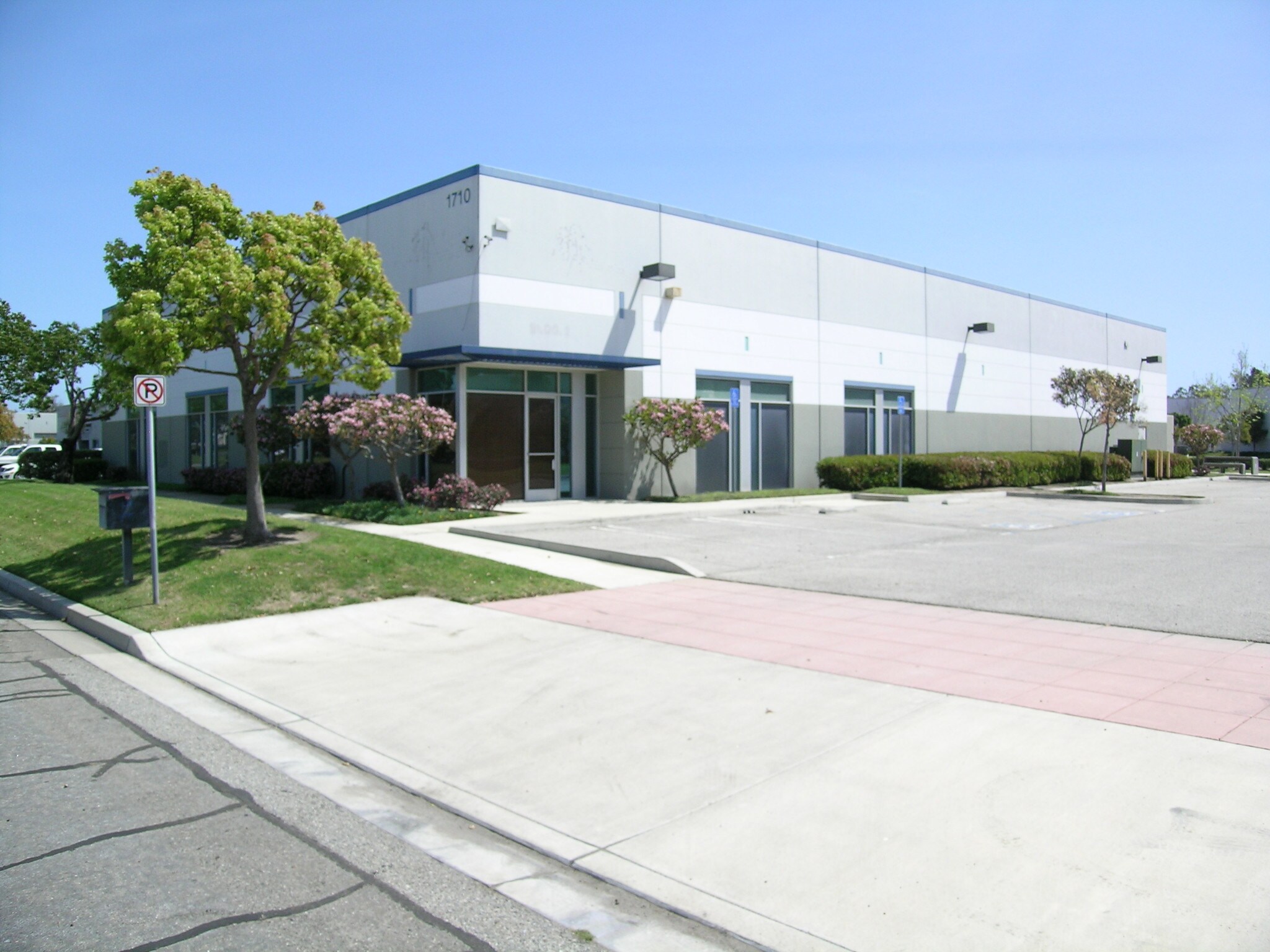 1710 Ives Ave, Oxnard, CA for Rent