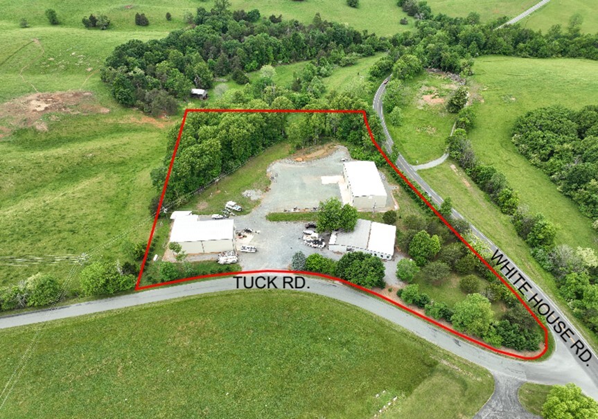 2586 Tuck Rd, Moneta, VA for Sale