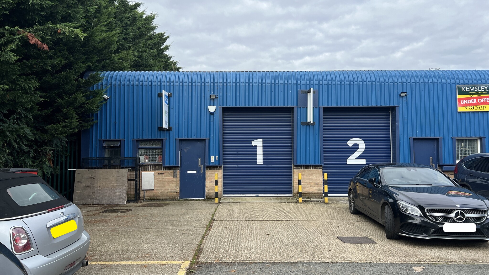 29 Roebuck Rd, Ilford, LND for Rent