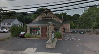 Ronkonkoma, NY Storefront Retail/Office - 304 Hawkins Ave