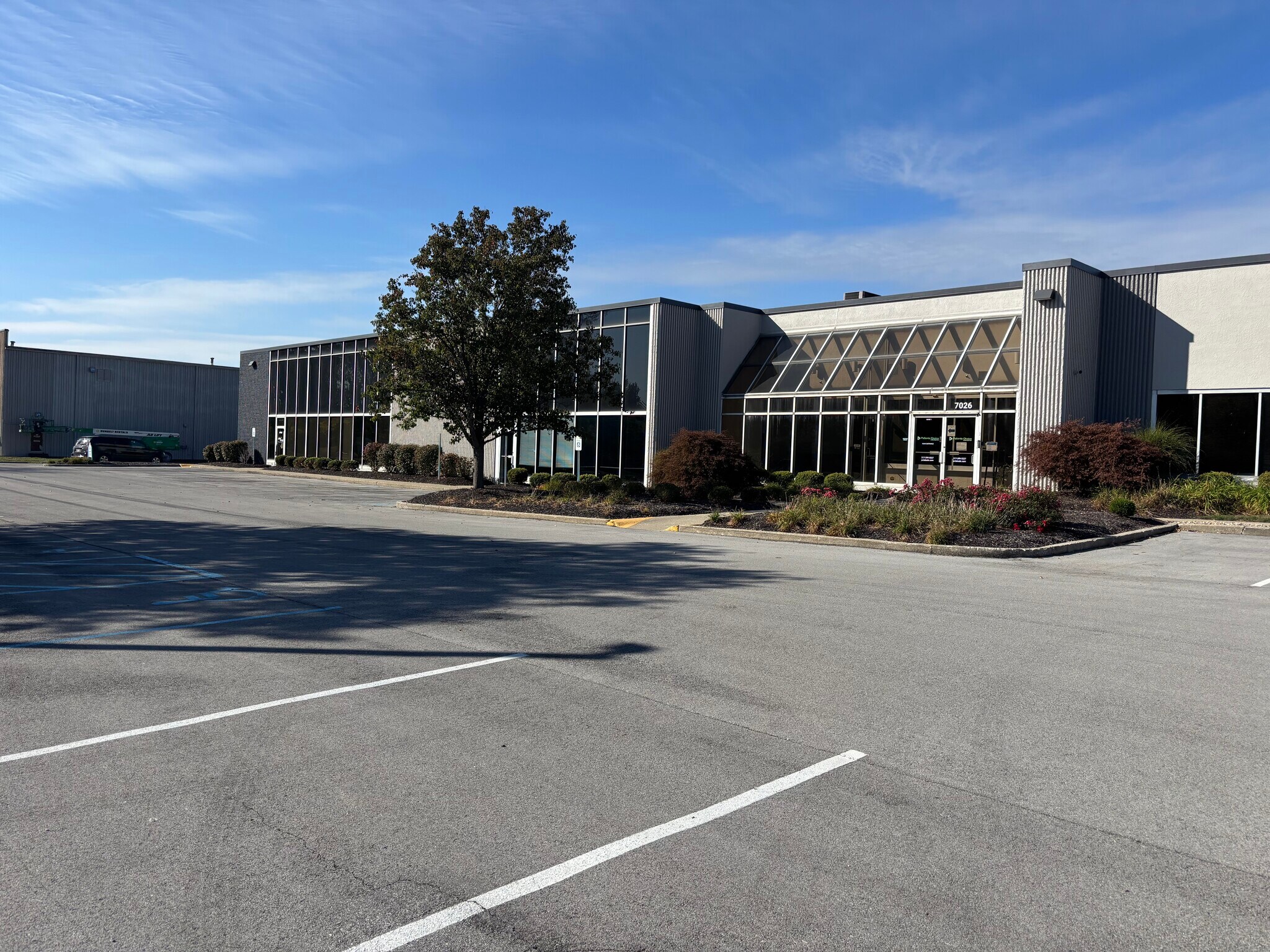 6960-7034 Corporate Dr, Indianapolis, IN for Rent