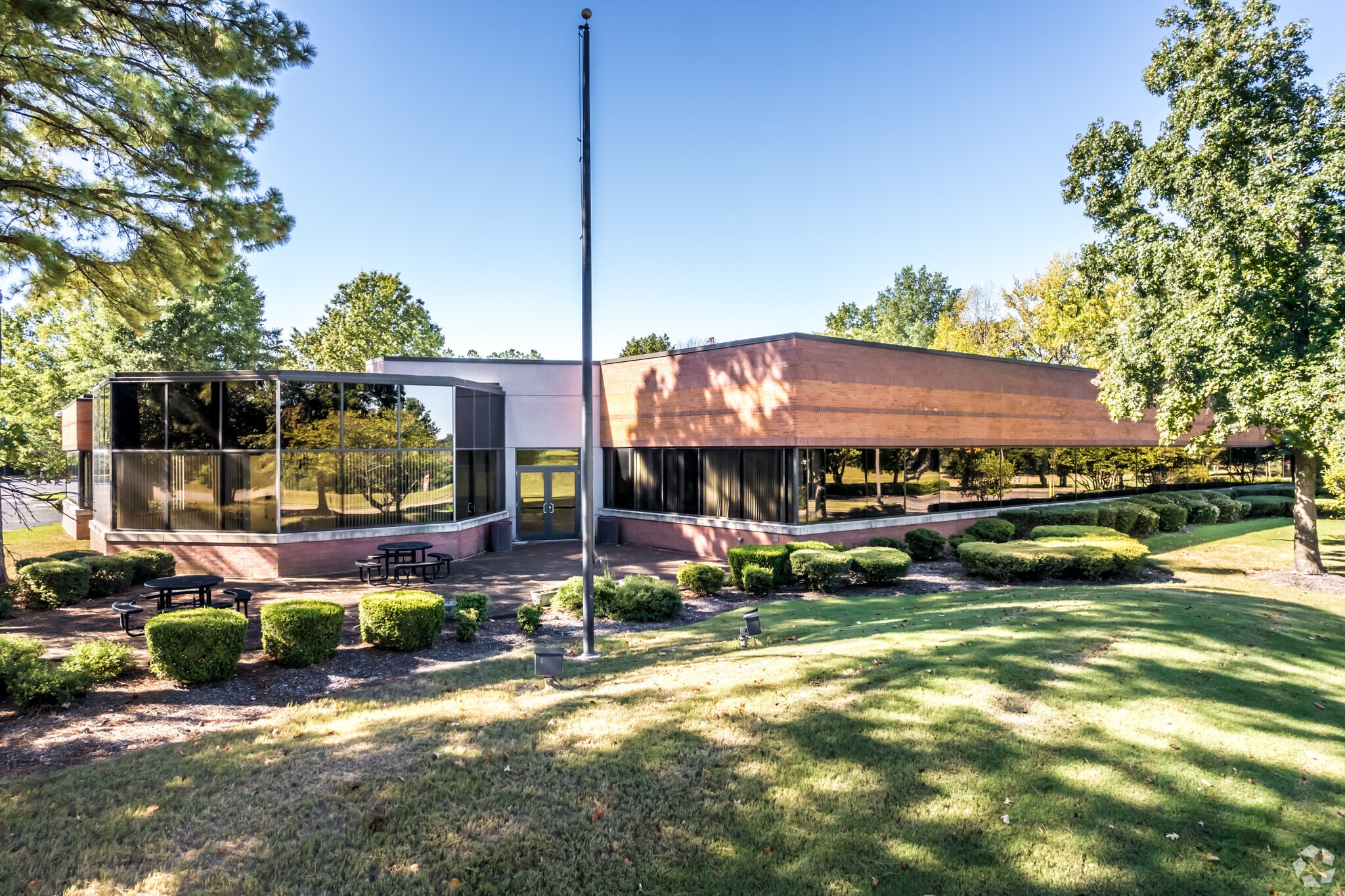 7275 Goodlett Farms Pky, Cordova, TN for Rent