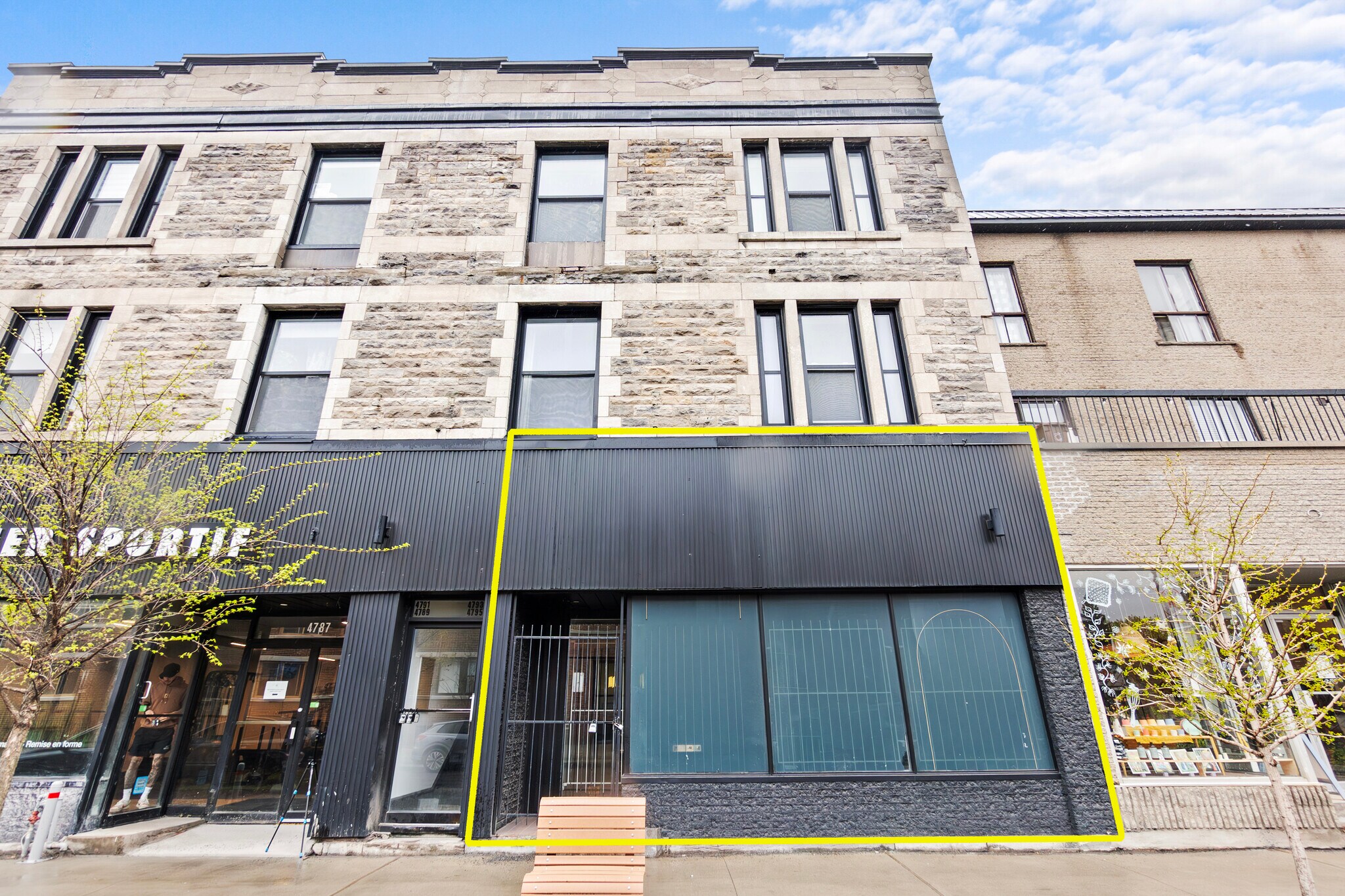 4787-4797 Rue Sainte-Catherine E, Montréal, QC for Rent