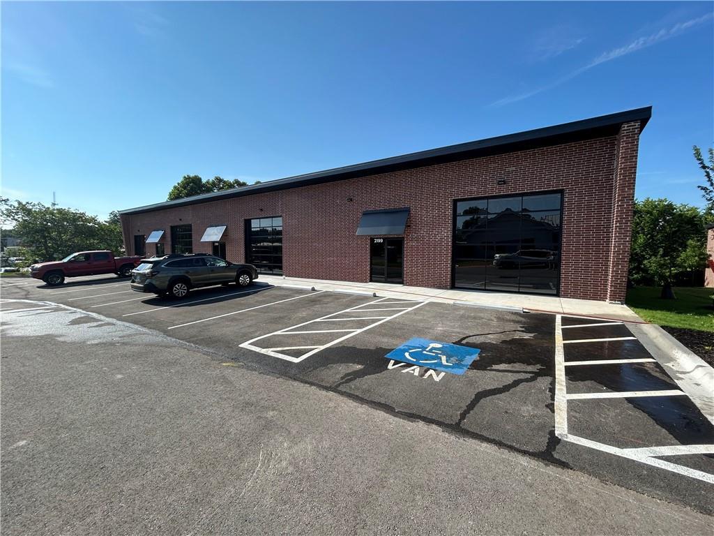 2199 Main Dr, Fayetteville, AR for Rent