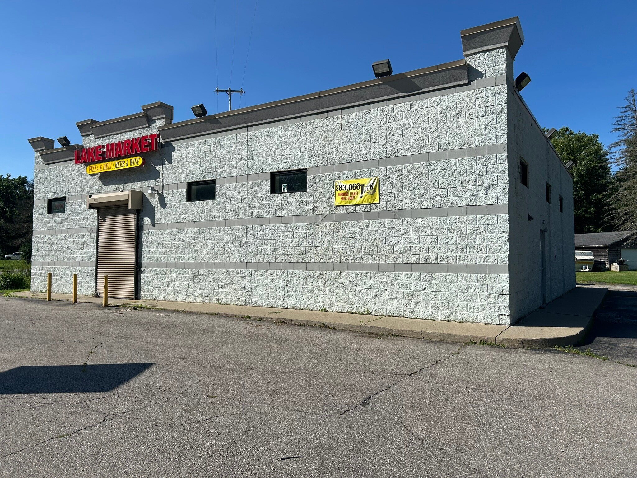 1372 Lake Rd, Clio, MI for Sale