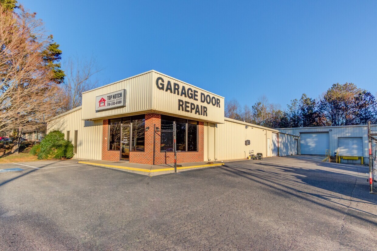 3743 Old Flowery Branch Rd, Oakwood, GA for Rent